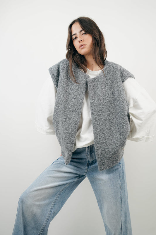 YANELA | Luxe Mohair Vest 1