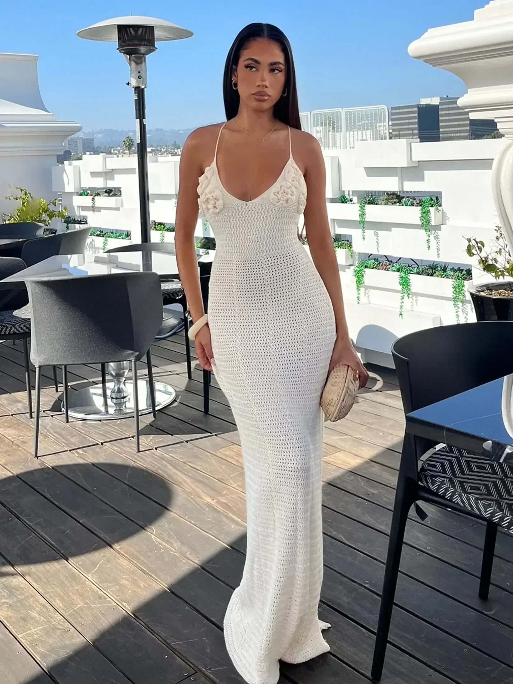 ALVA | White maxi dress with V-neck and floral accent 3