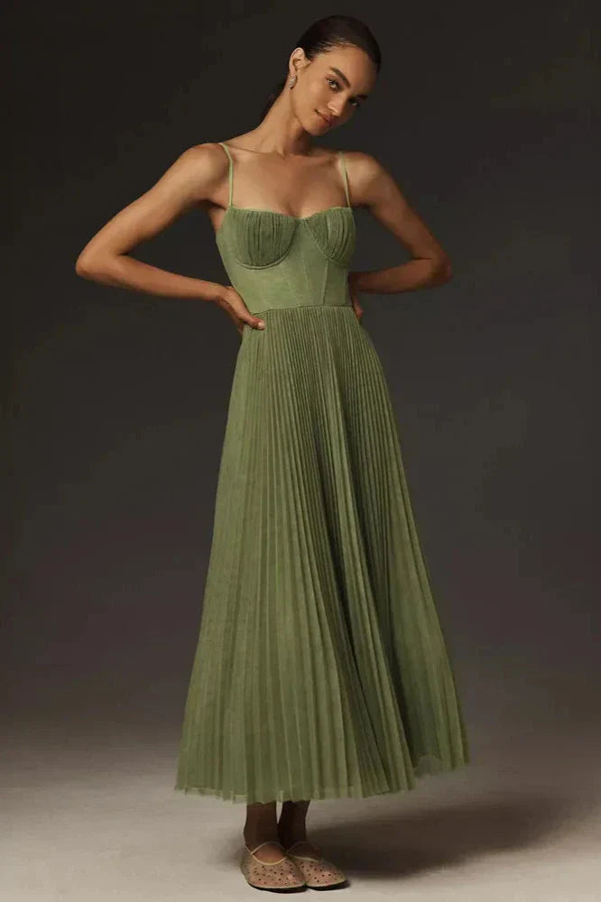 AMARIS | Pleated Midi Dress with Heart-Shaped Neckline 0