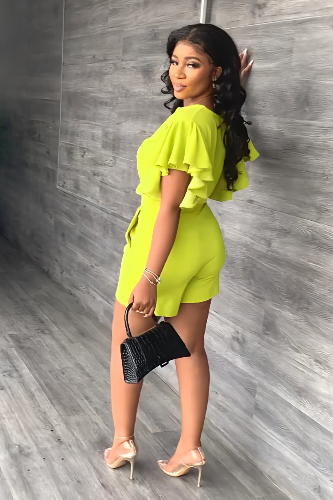 AMELAYA | Pleated Two-Piece Summer Set with V-Neck 4