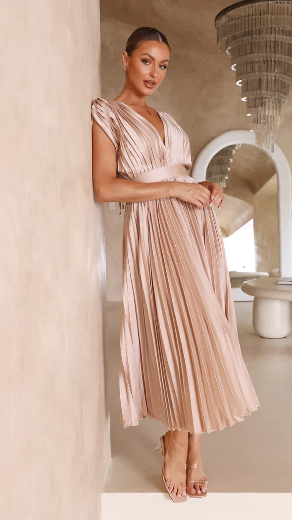 Amélie | Elegant Dress for Timeless Femininity 3