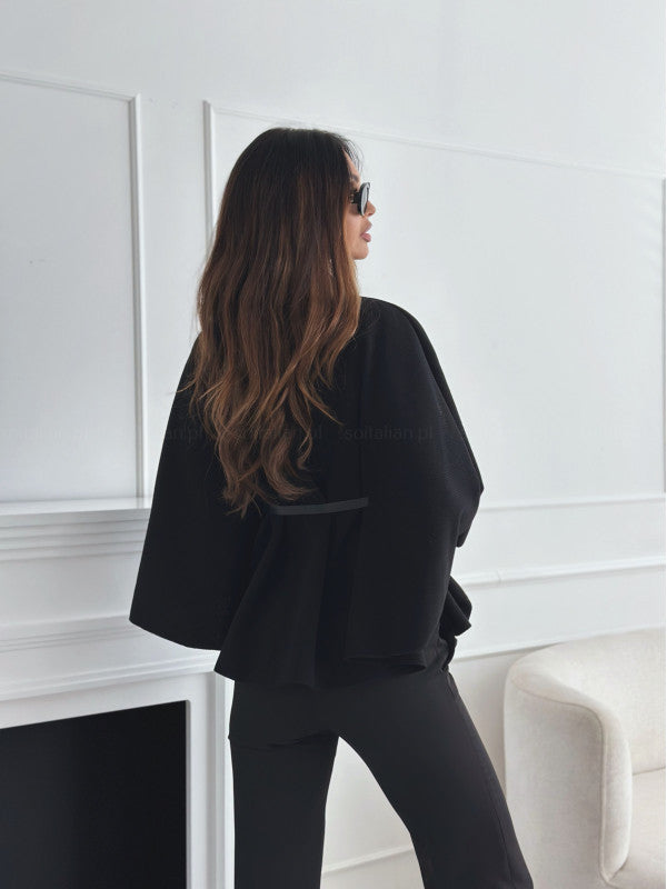 Batwing coat with belt and wide sleeves | Elegant wool blend coat 3
