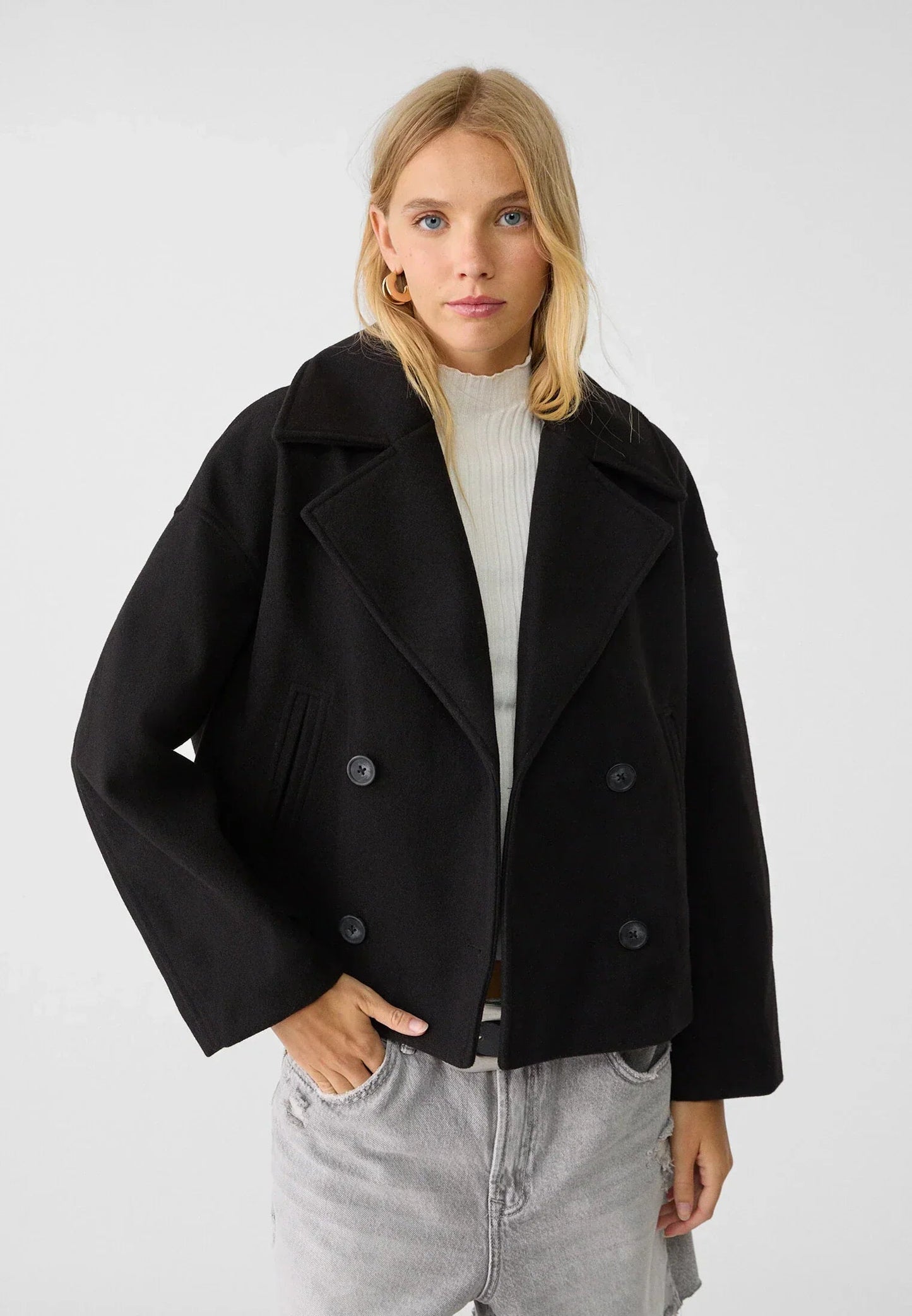 Chic short women's coat with double buttons | Cropped double-breasted coat 3