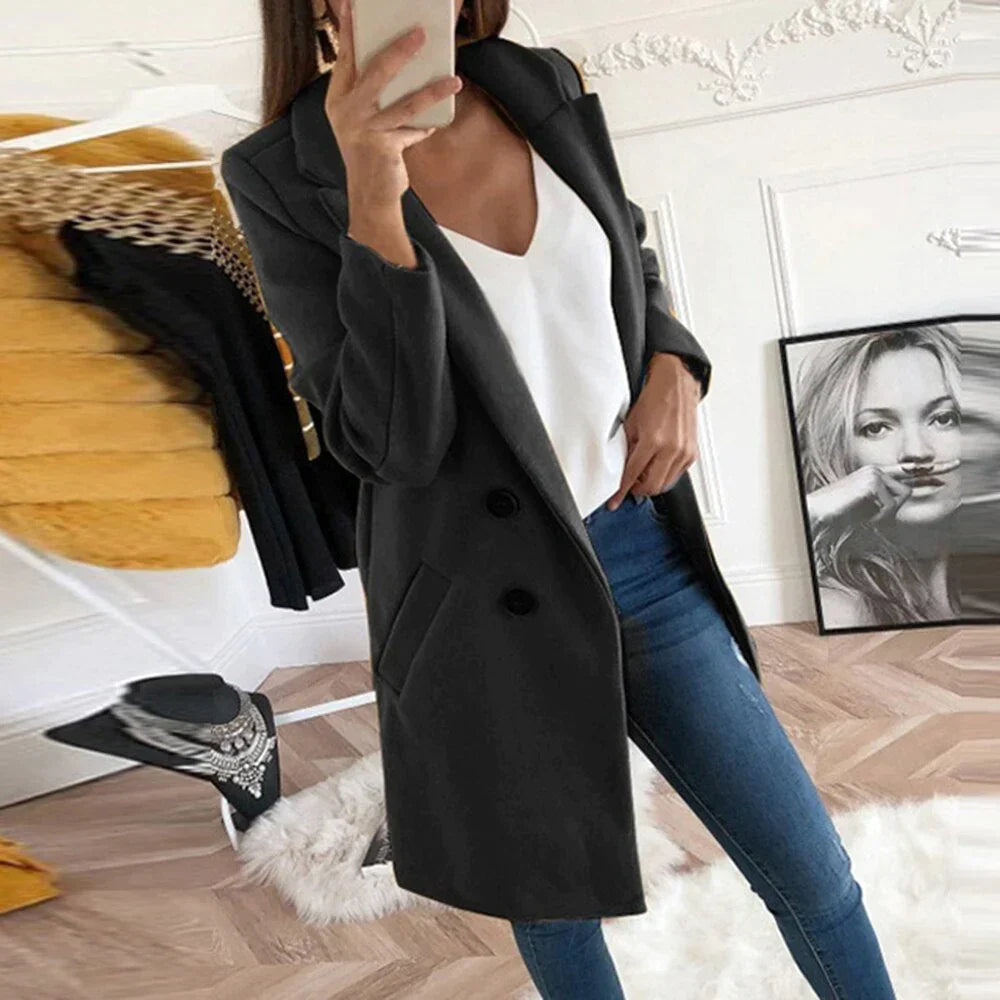 Classic ladies' coat with double buttons | Timeless coat in an elegant oversized design 2