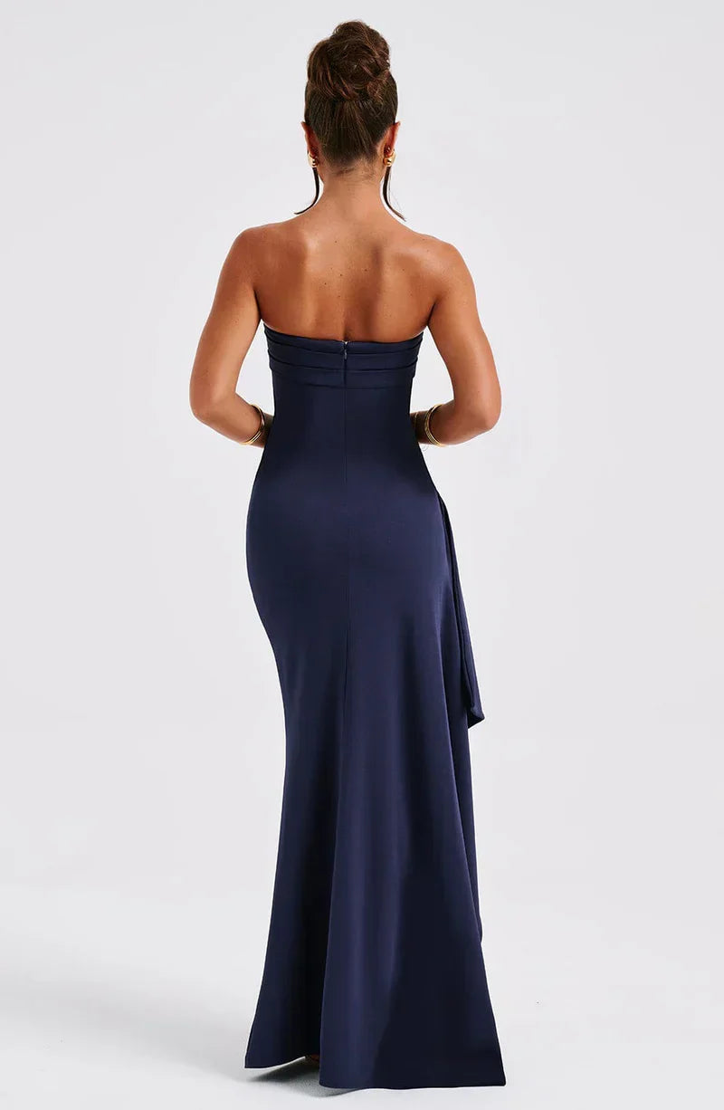 EVENYA | Comfortable off-shoulder maxi dress with twist detail 2