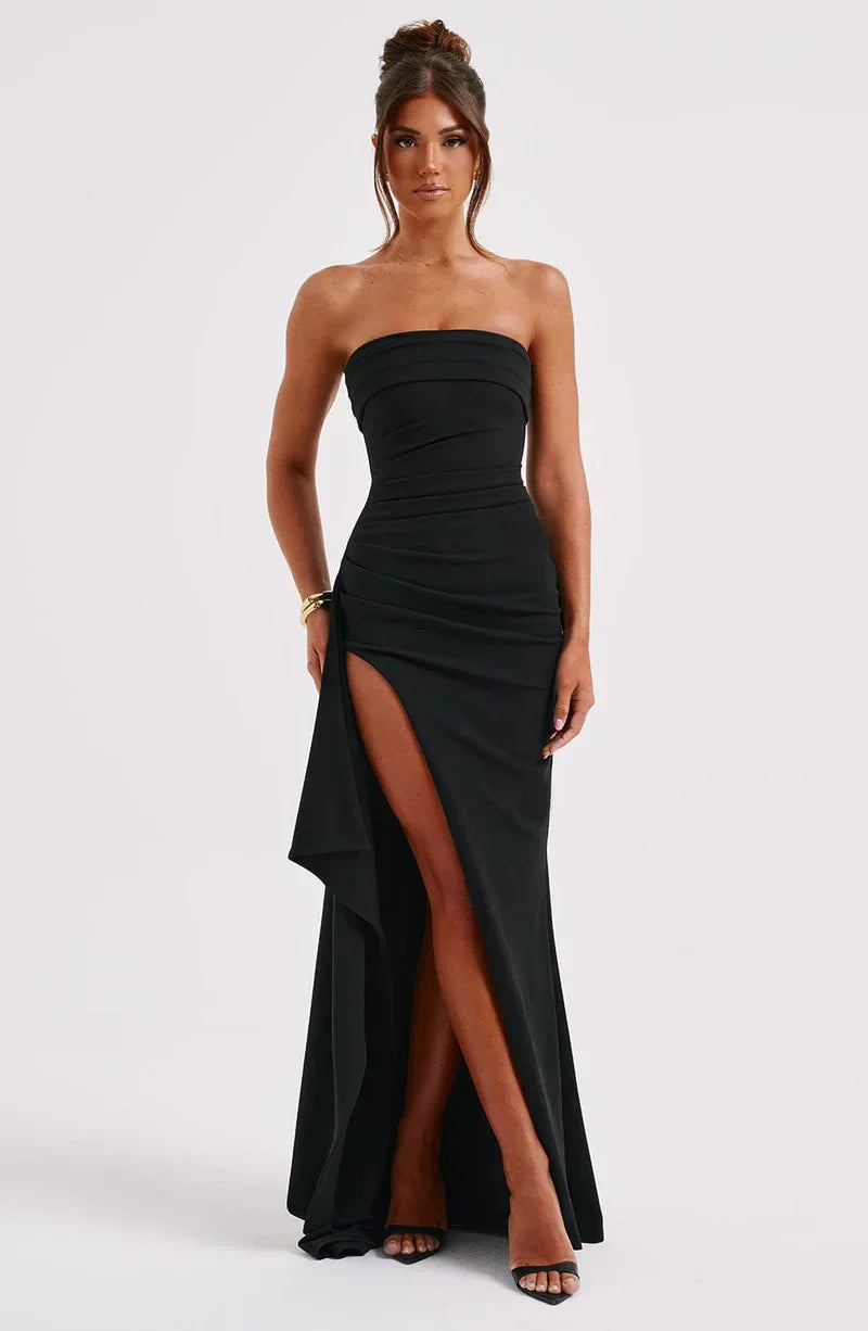 EVENYA | Comfortable off-shoulder maxi dress with twist detail 8