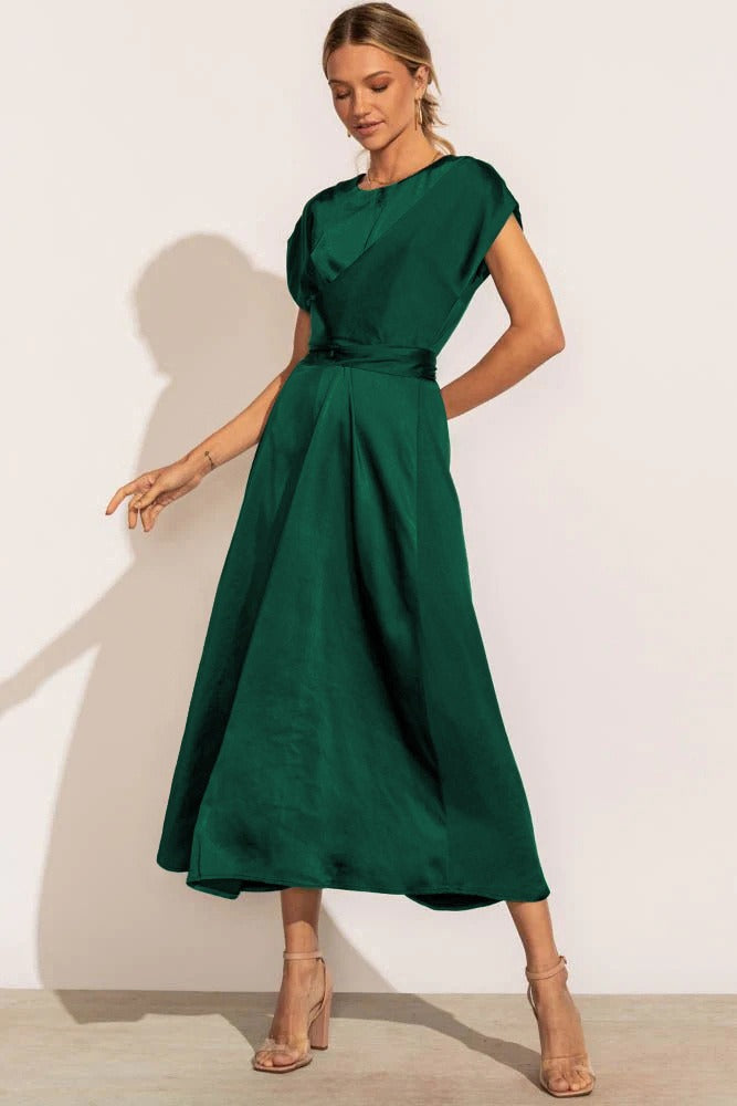 Elaria | Elegant Midi Evening Dress with Layered Sleeves 9