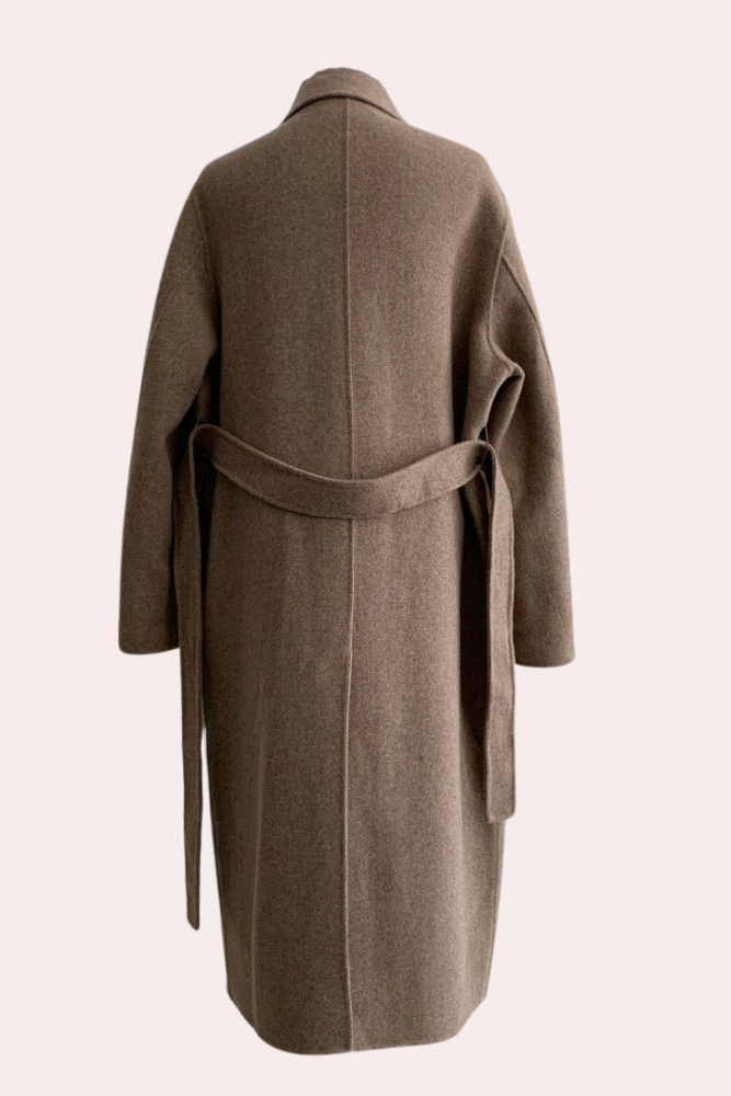 Elegant Long Winter Coat for Women with Double-Breasted Design and Rib-Knit Cuffs - Warm and Comfortable 6