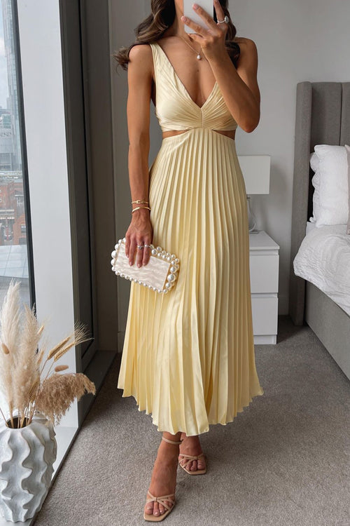 Elunara | Midi Dress with Pleated Skirt and Subtle Cut-Outs 0