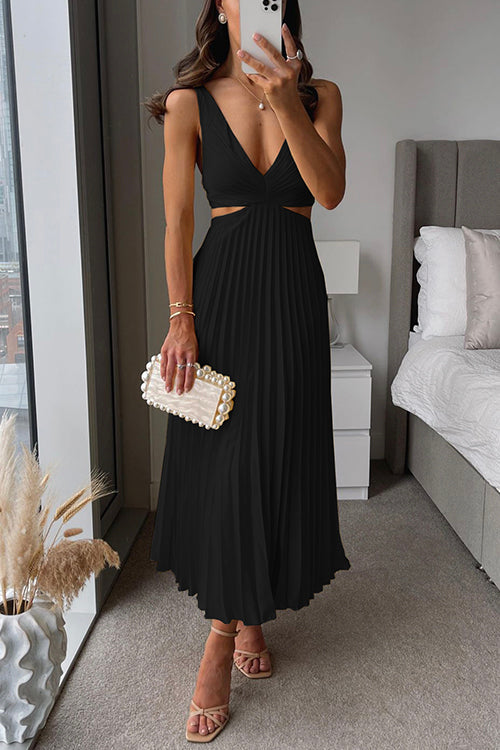 Elunara | Midi Dress with Pleated Skirt and Subtle Cut-Outs 2