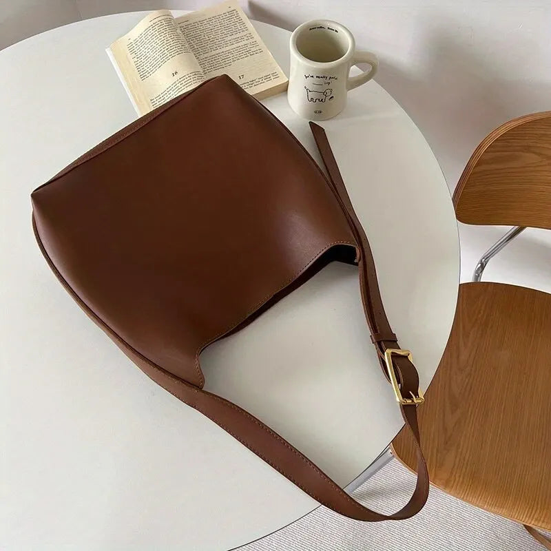 Evelyn Women's Shoulder Bag | PU Leather, Elegant and Comfortable 3