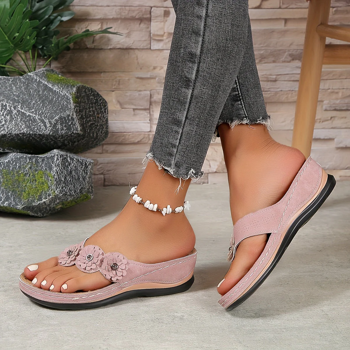 FLORELLA | Summer slides with floral detail and raised sole 3