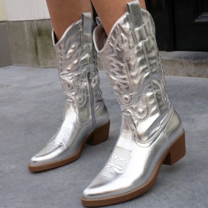 GLINTA – Metallic Cowboy Boots with Country Flair 7