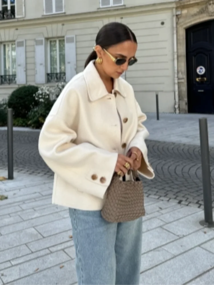 Hélené Women's Winter Coat | Wool Blend, Oversized Collar and Button Fastening 4