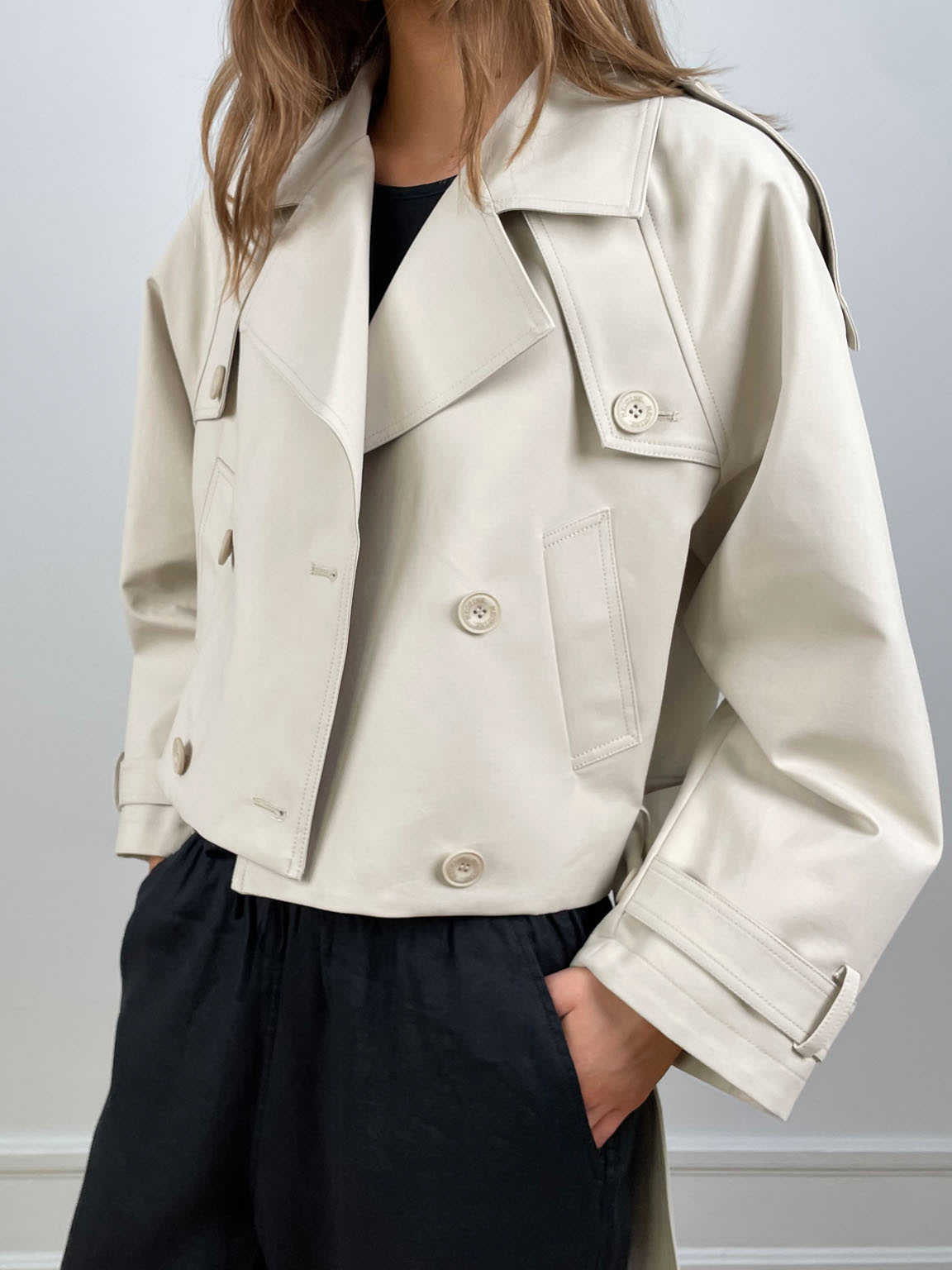 Kira Women's Trench Coat | Short Lightweight, Elegant Fit in Green 4