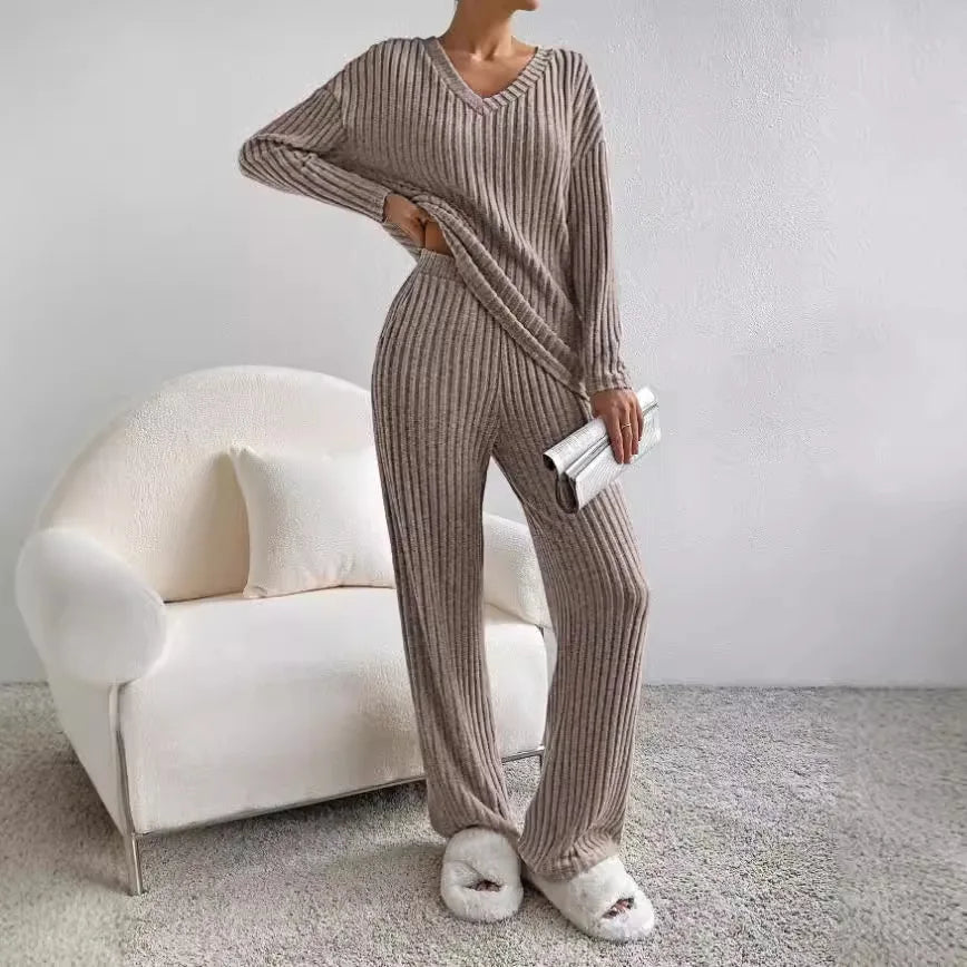 Lena – Stylish Knitted Set with V-neck | Comfort & Elegance 10