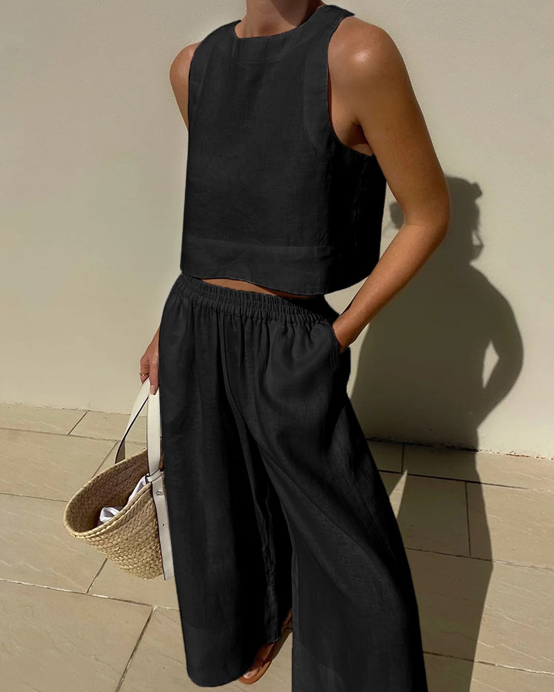 Léna | Sleeveless Summer Set with Top and Shorts 3