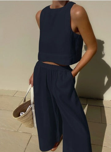 Léna | Sleeveless Summer Set with Top and Shorts 5