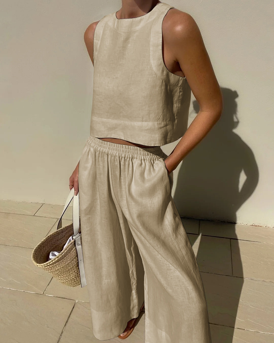 Léna | Sleeveless Summer Set with Top and Shorts 8