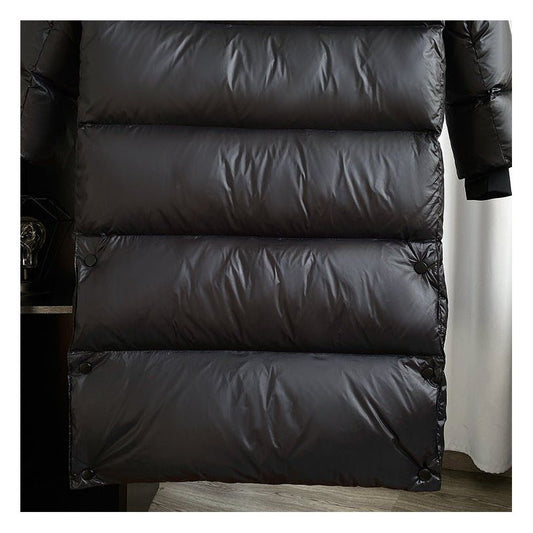 Long Padded Women's Winter Coat with Adjustable Hood and Functional Pockets for Maximum Warmth 1