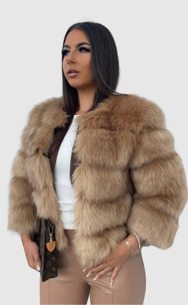 Long Women's Winter Coat – Lightweight, Fitted and Fully Lined for Elegance and Comfort 0