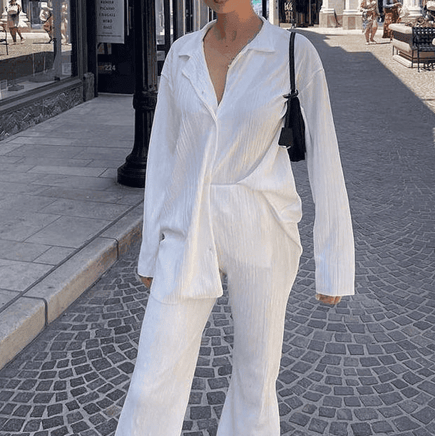 Lunéra | Two-Piece Women's Suit with Loose Draped Trousers 2