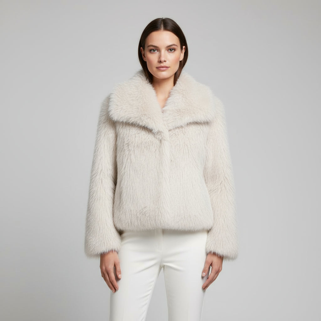 Luxury plush women's winter coat with turn-down collar | Trendy cropped style 0
