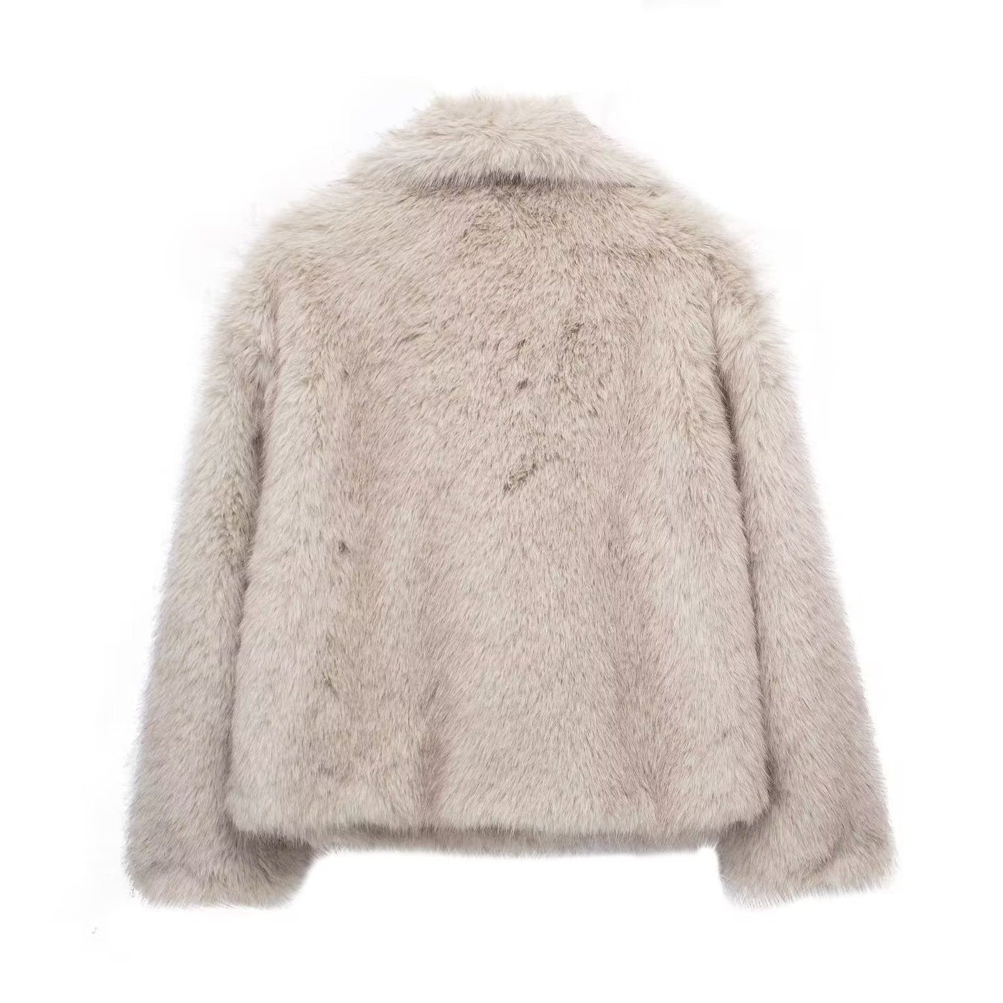 Luxury plush women's winter coat with turn-down collar | Trendy cropped style 9