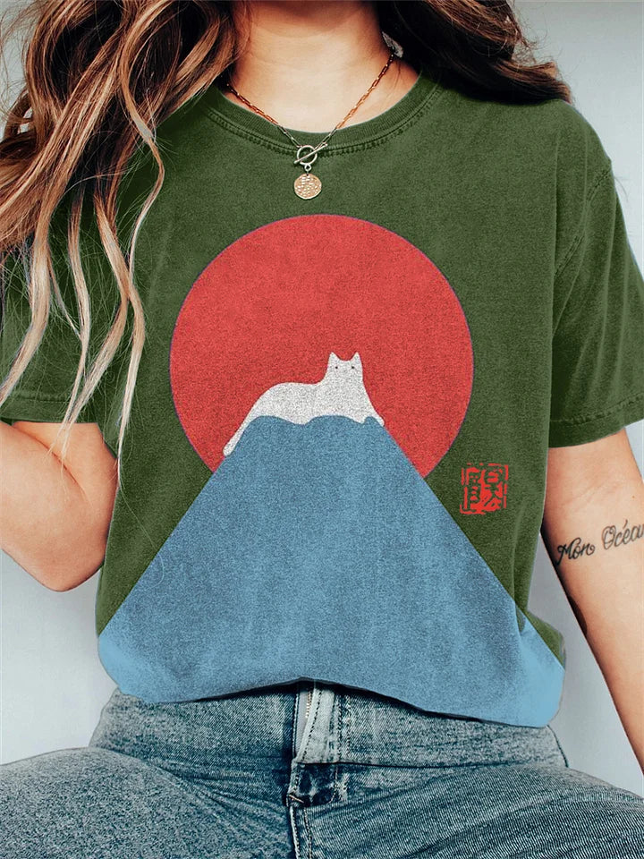 MAISA | Graphic T-shirt with Cat & Mountain Print 3