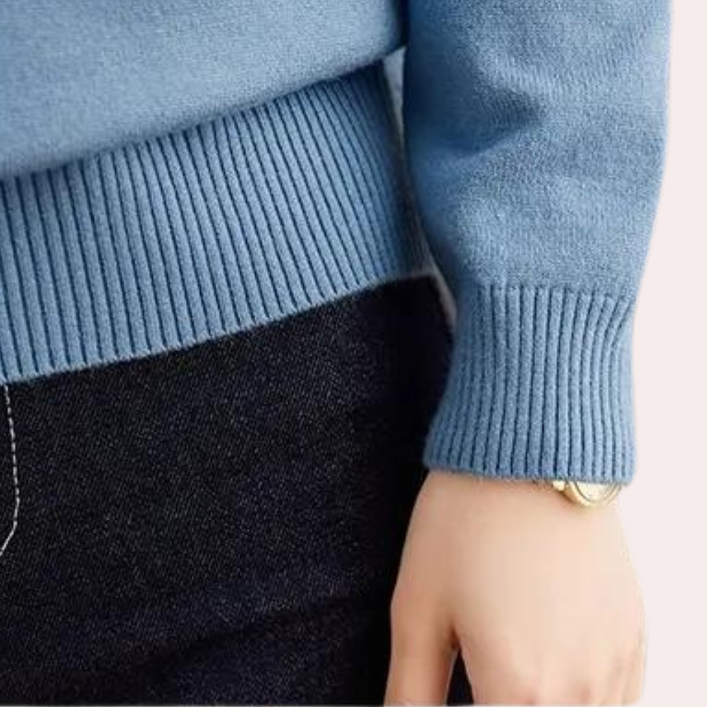 MAREN | Elegant knitted sweater with contrasting collar 4
