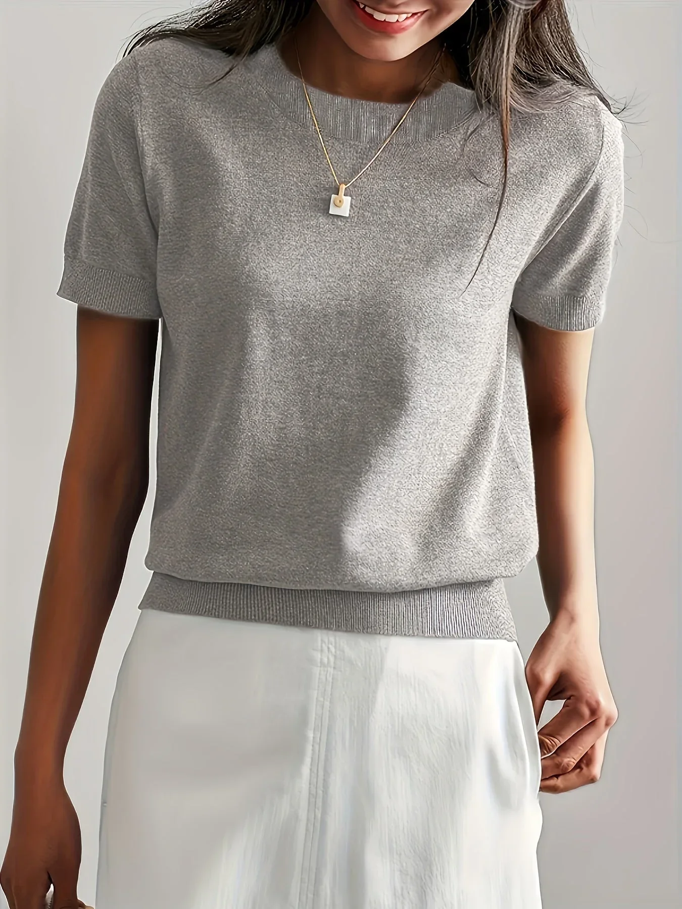 MILENA | Fine-knit top with short sleeves and round neckline 6