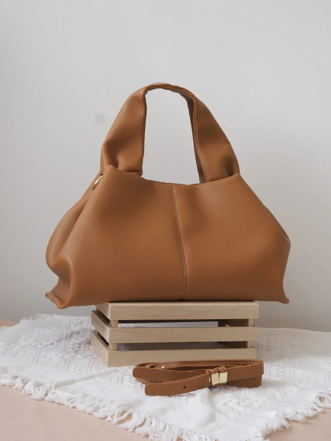 Mila Women's Shoulder Bag | Timeless Design 1