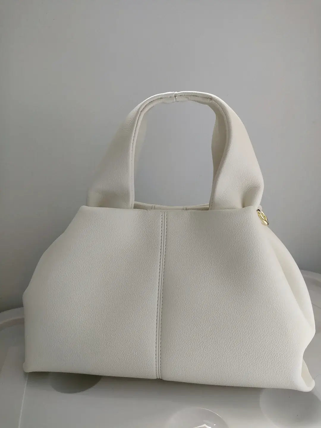 Mila Women's Shoulder Bag | Timeless Design 3