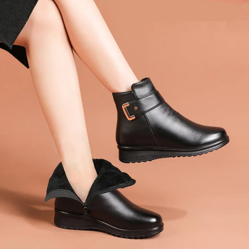 Milo Women's Boots | Comfortable and Chic 3