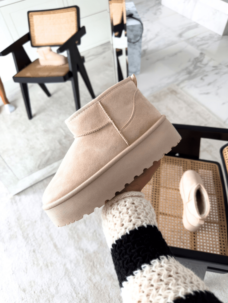 Mira Women's Winter Boots | Soft Insulating Material 3