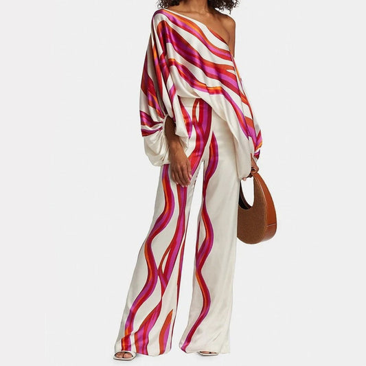 Mirelle | Stylish Two-Piece Set with Modern Cut 0