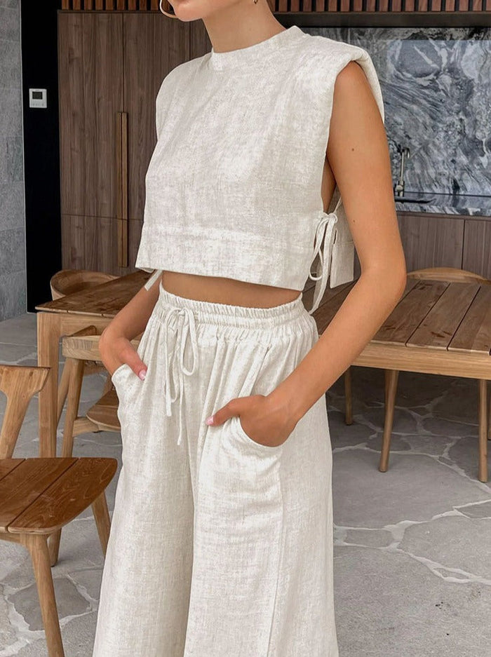 NALANI | Summer outfit with cropped top and wide-leg trousers 0