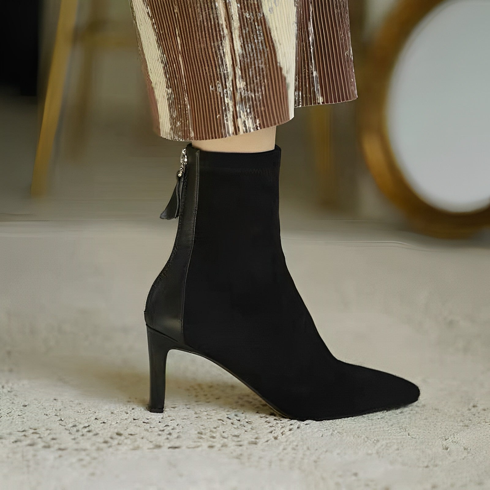 NORELLA | Elegant Ankle Boots with Pointed Toe 1