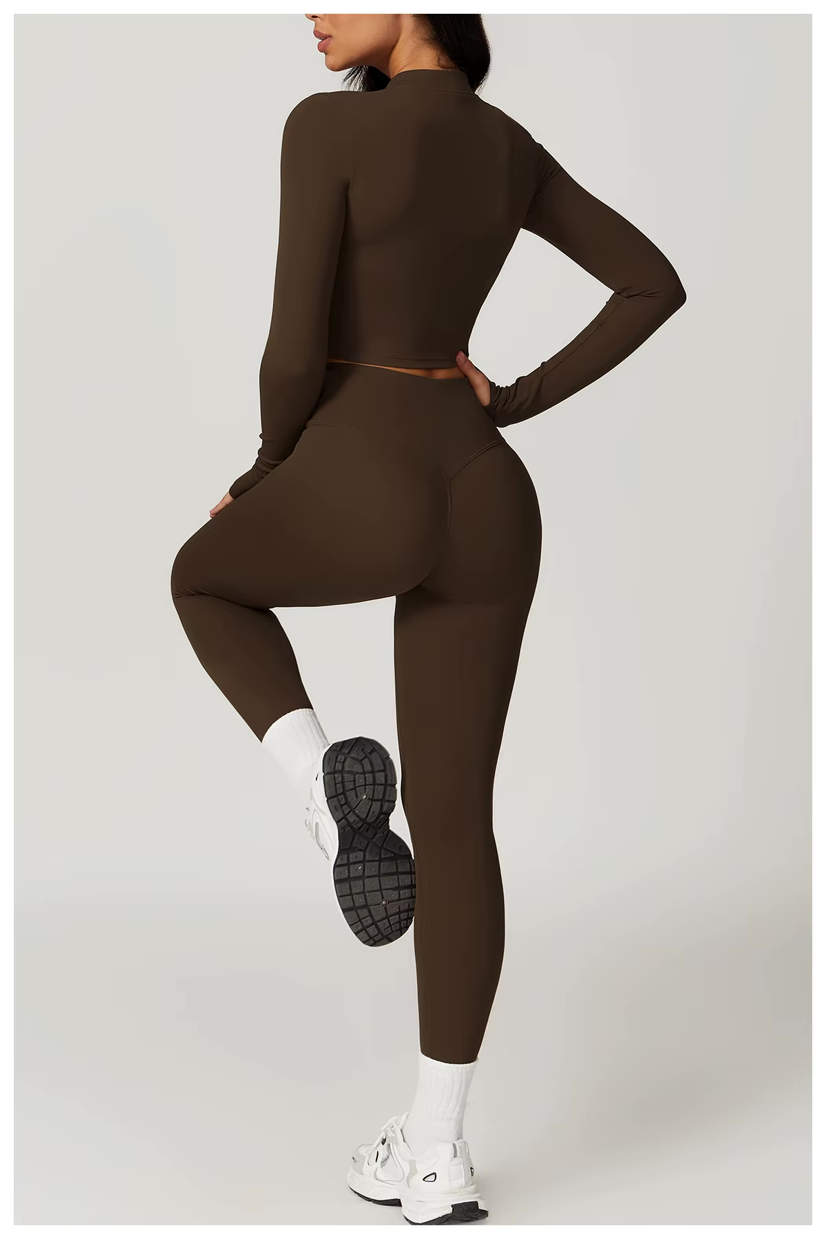 NYRA | Seamless Sports Set with Sculpting Fit and Breathable Comfort 8