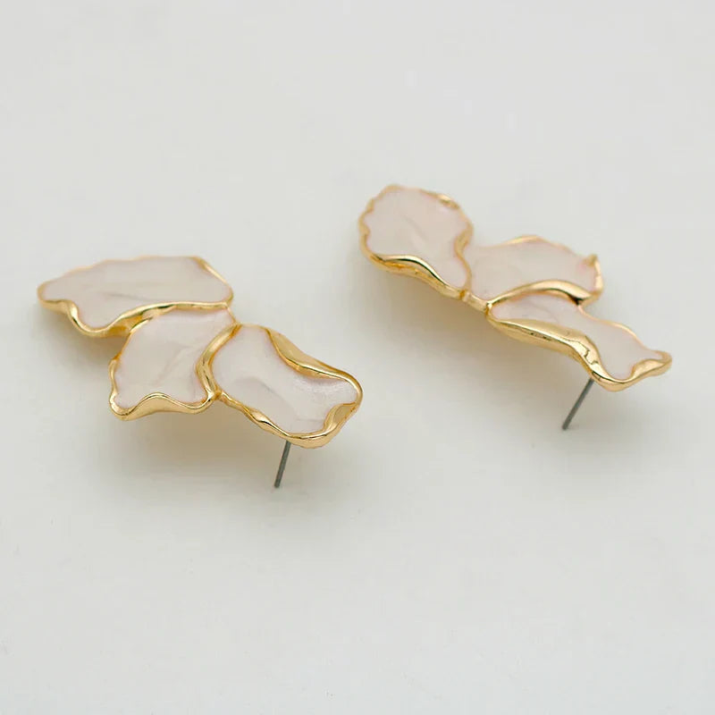 OANA | Romantic Flower Earrings with Elegant Flair 3
