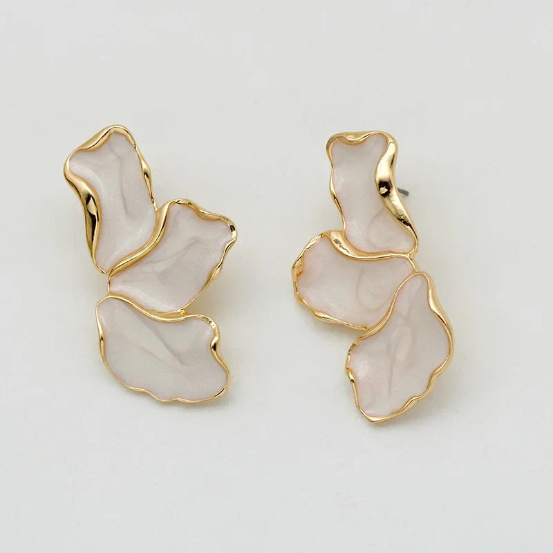 OANA | Romantic Flower Earrings with Elegant Flair 4