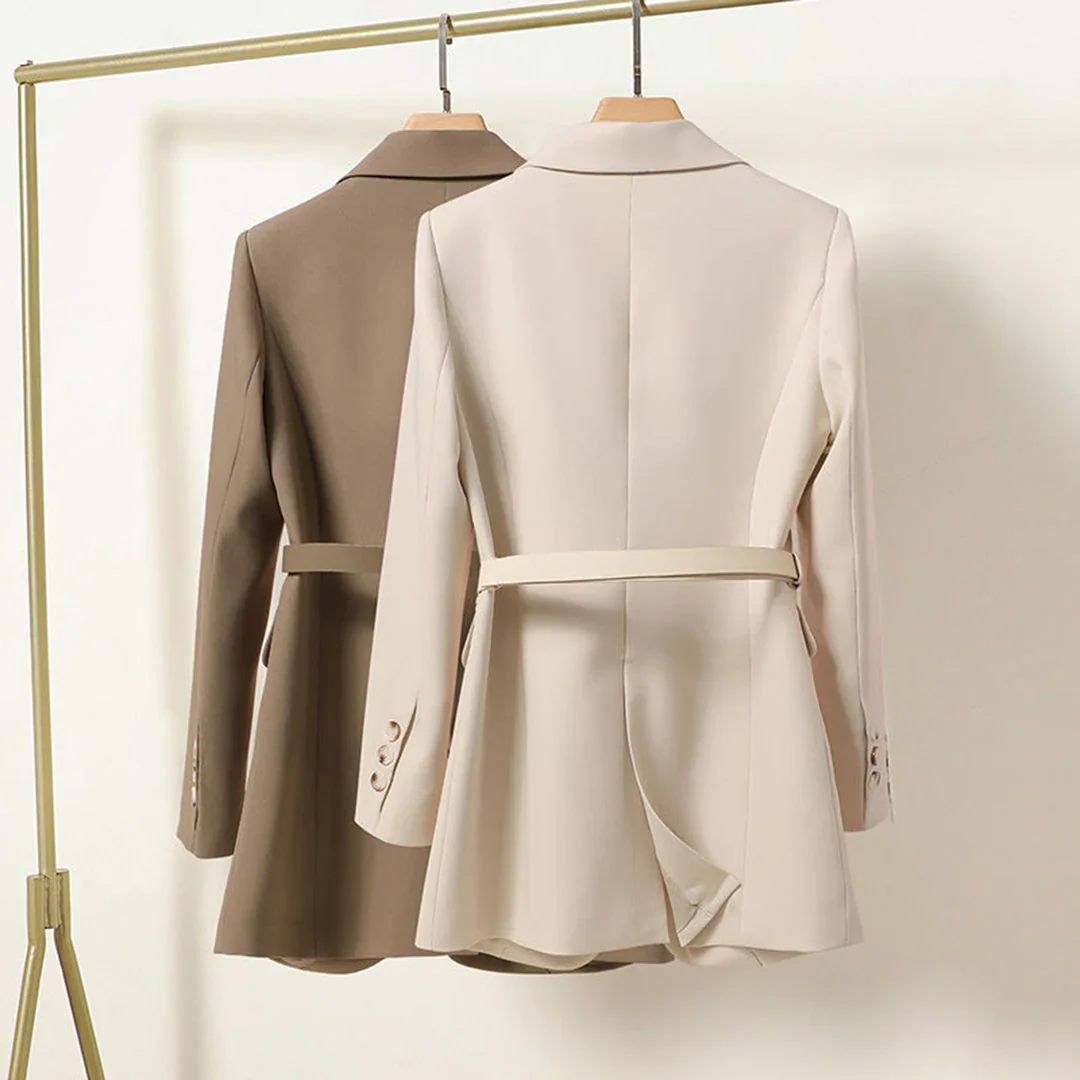 ORLÉA | Women's belted blazer – Fitted model with lapel collar 3