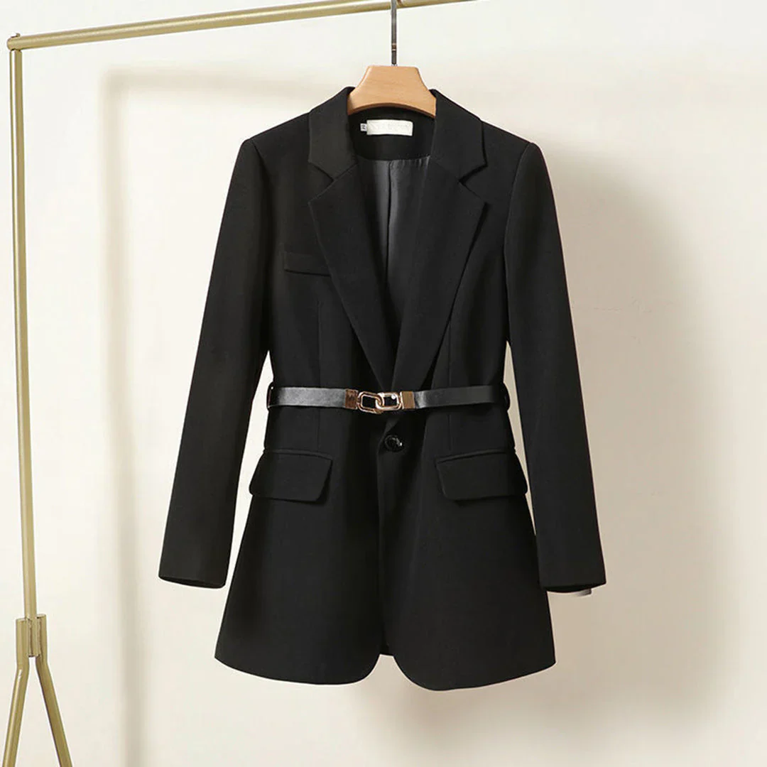 ORLÉA | Women's belted blazer – Fitted model with lapel collar 5
