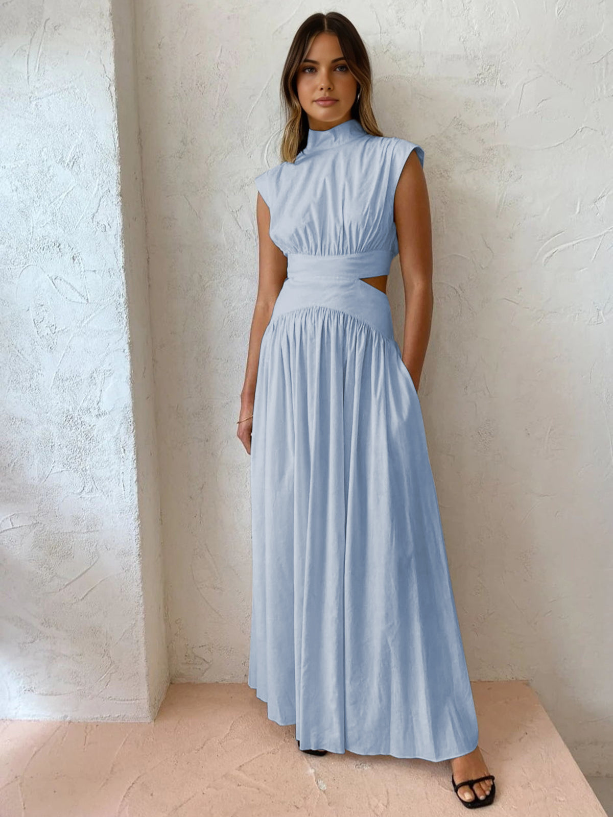 SALVINA | Maxi dress with cut-out back and pleat detail 5