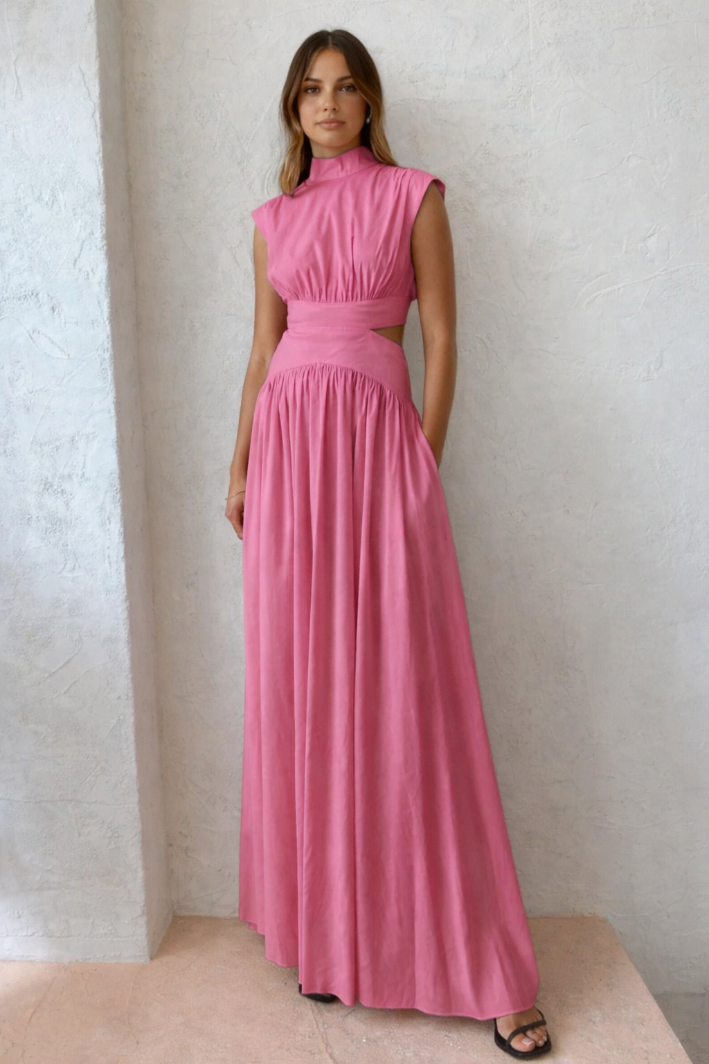 SALVINA | Maxi dress with cut-out back and pleat detail 8