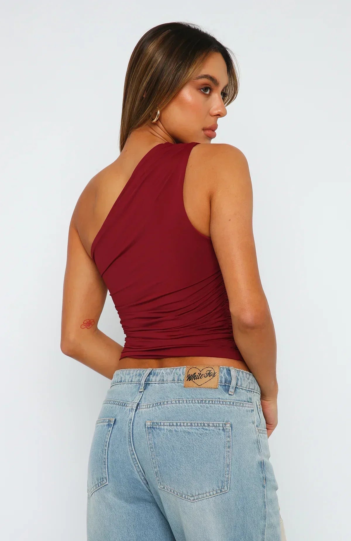 Saphira | Twisted One-Shoulder Top in Elegant Design 1