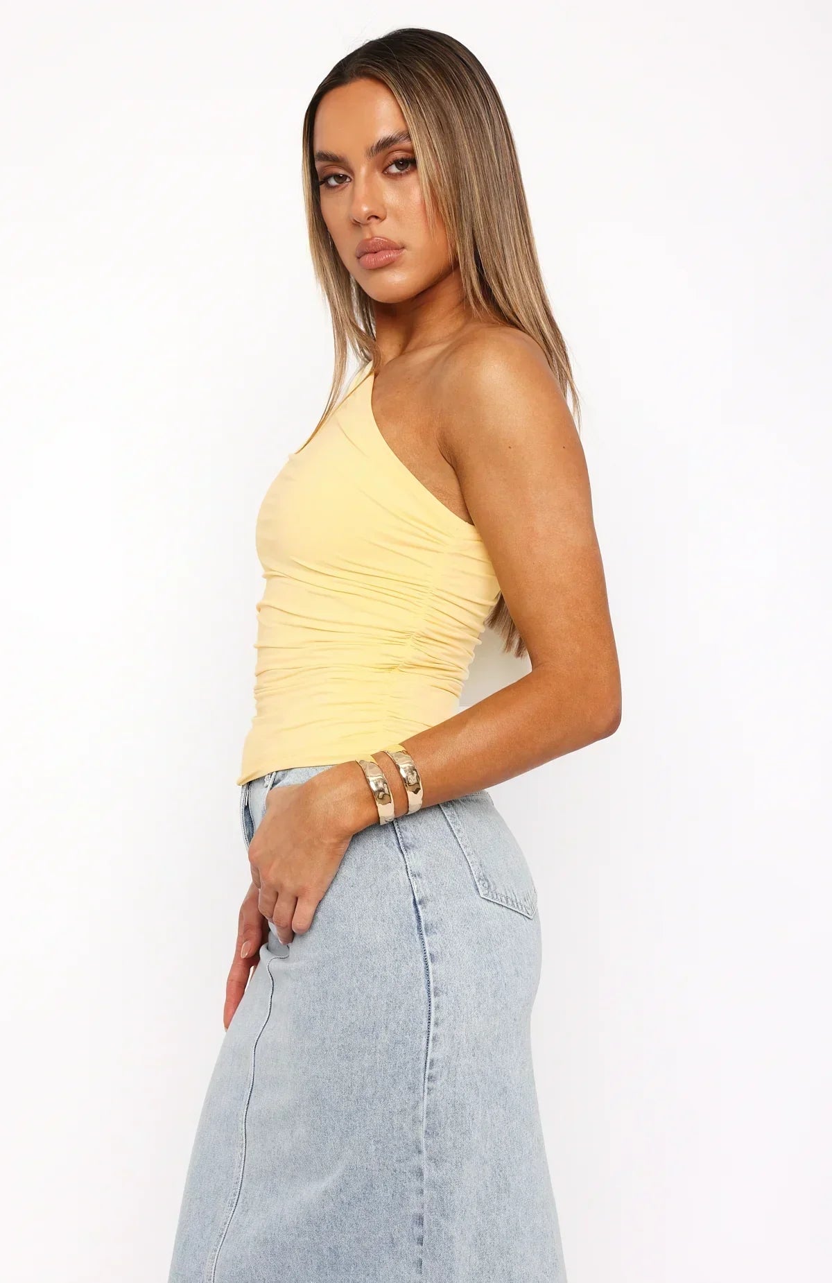 Saphira | Twisted One-Shoulder Top in Elegant Design 5