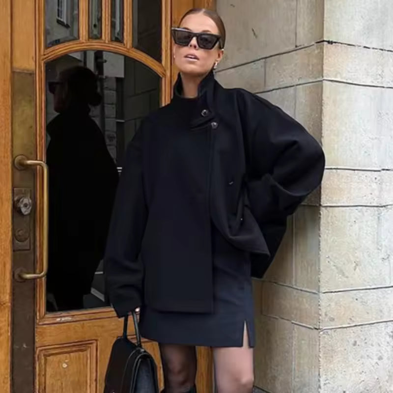 Short women's coat with double-breasted design | Elegant and versatile coat 0
