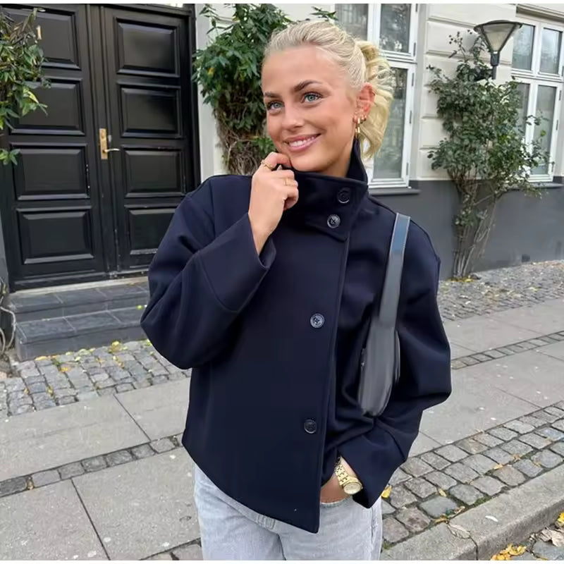 Short women's coat with double-breasted design | Elegant and versatile coat 3