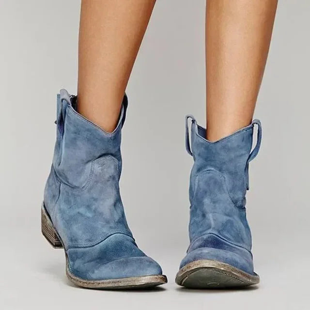 WYNONA | Cowboy Ankle Boots with Embroidered Details and a Tough Twist 2
